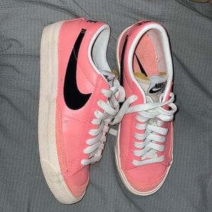 Nike Low 77 Atomic Pink